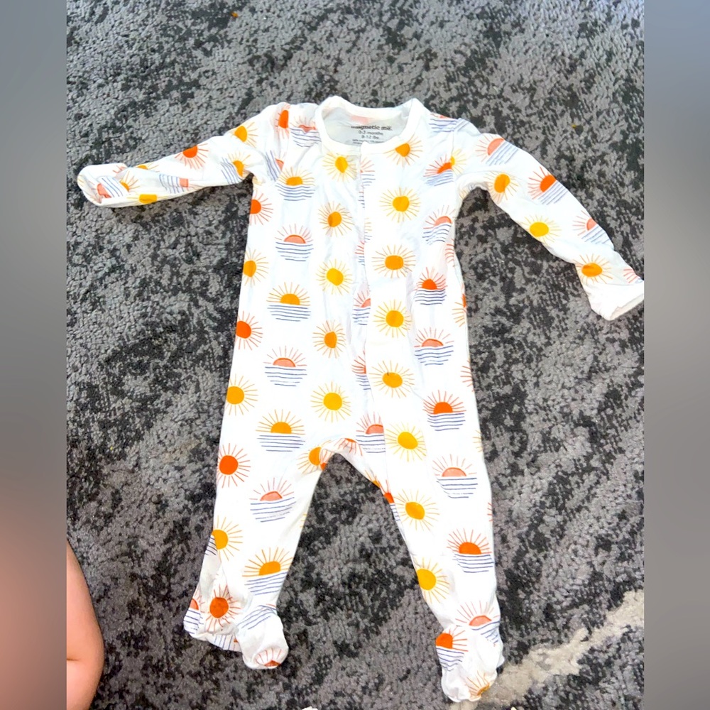 Magnetic me footie suns